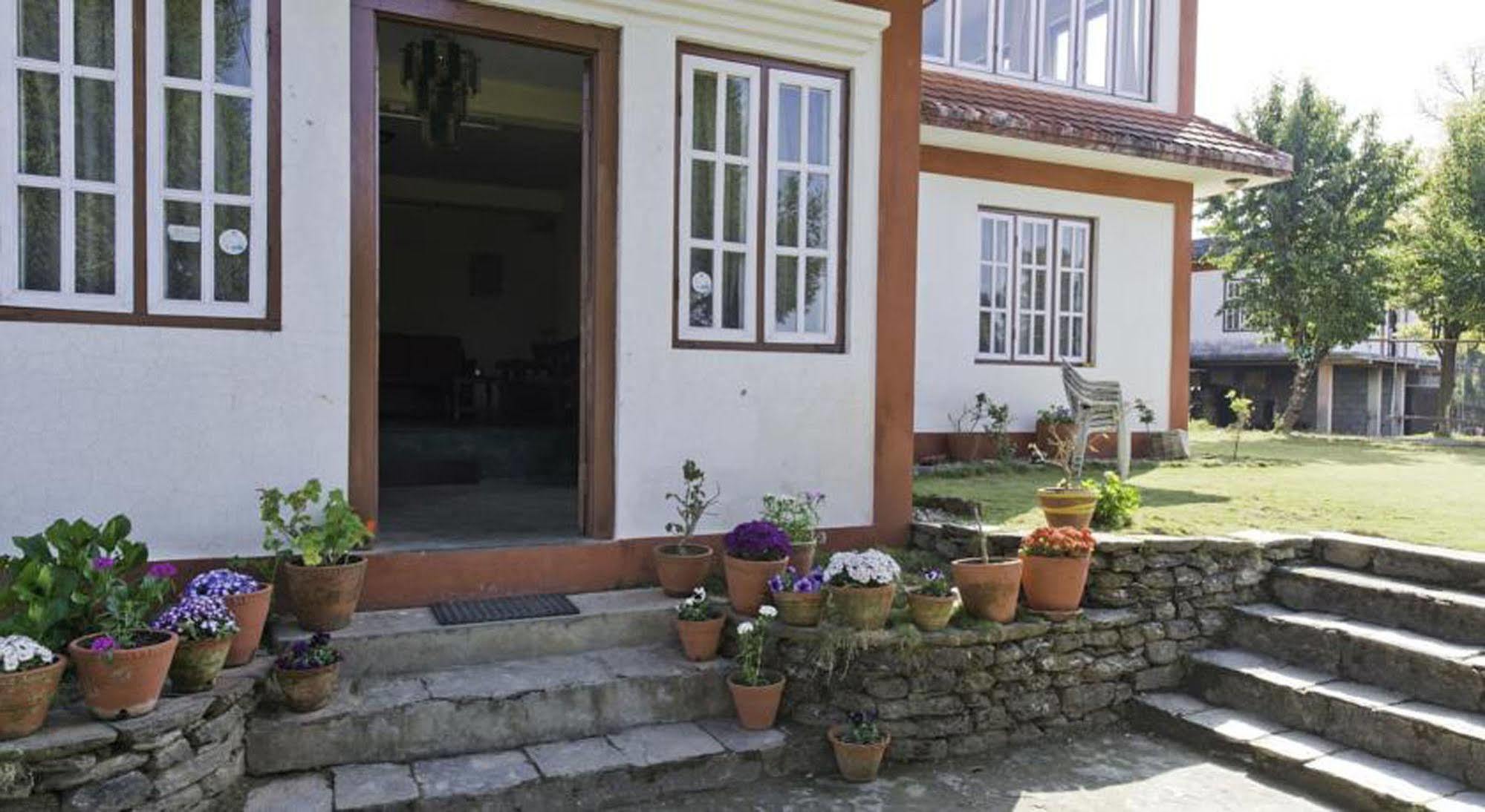 Sarangkot Sherpa Resort P Ltd Pokhara Exterior foto